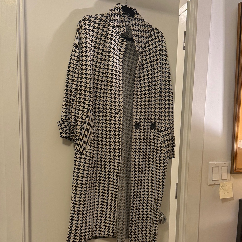 Zara Stylish Houndstooth Duster Coat